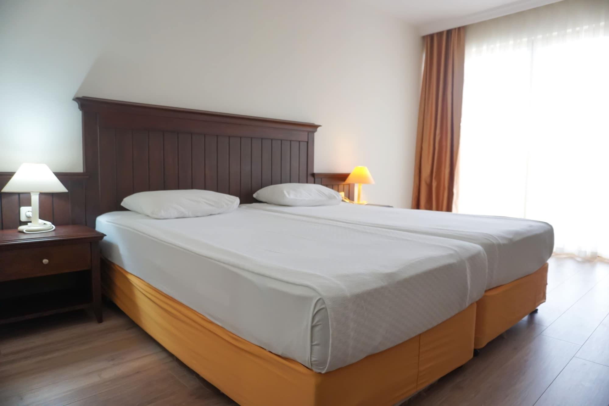 Side Palm D'Or Hotel Extérieur photo