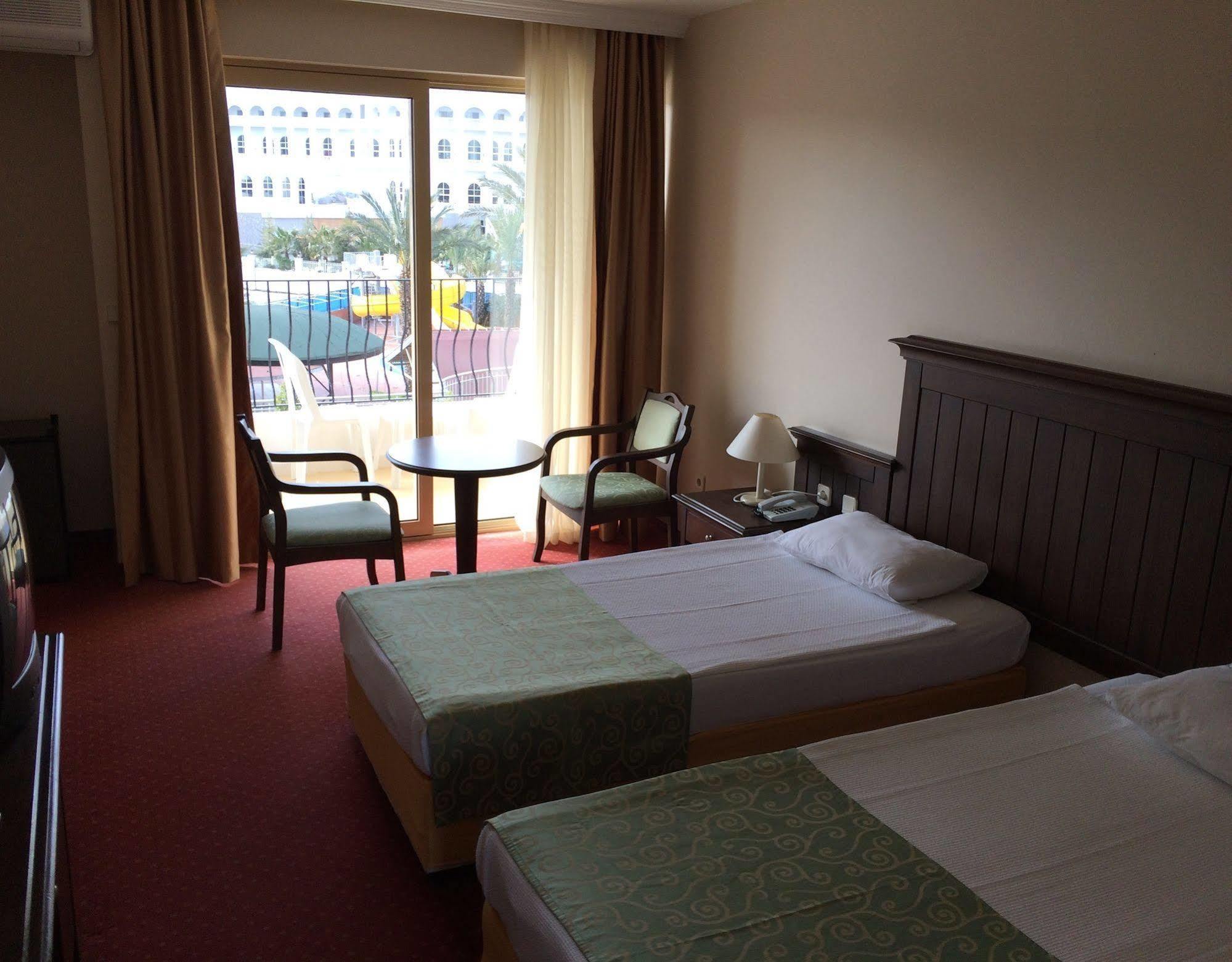 Side Palm D'Or Hotel Extérieur photo