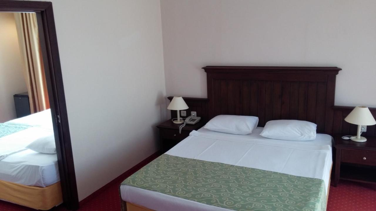 Side Palm D'Or Hotel Extérieur photo